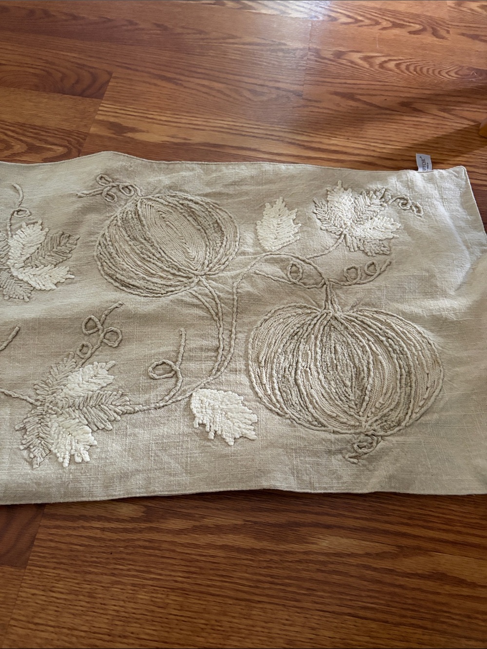Shabby Chic Cream Embroidered Pumpkin Table Runner Accent